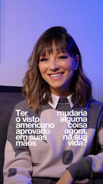 Natalia Millos em capa de vídeo sobre assessoria em vistos